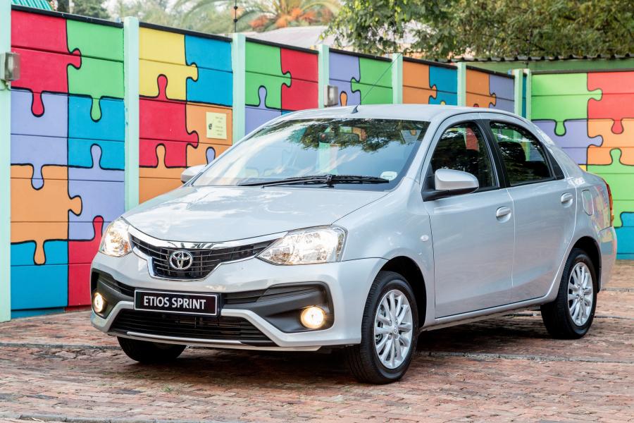  Toyota Etios Sedan Sprint 2017 года  (ZA) (фото 24 из 40)